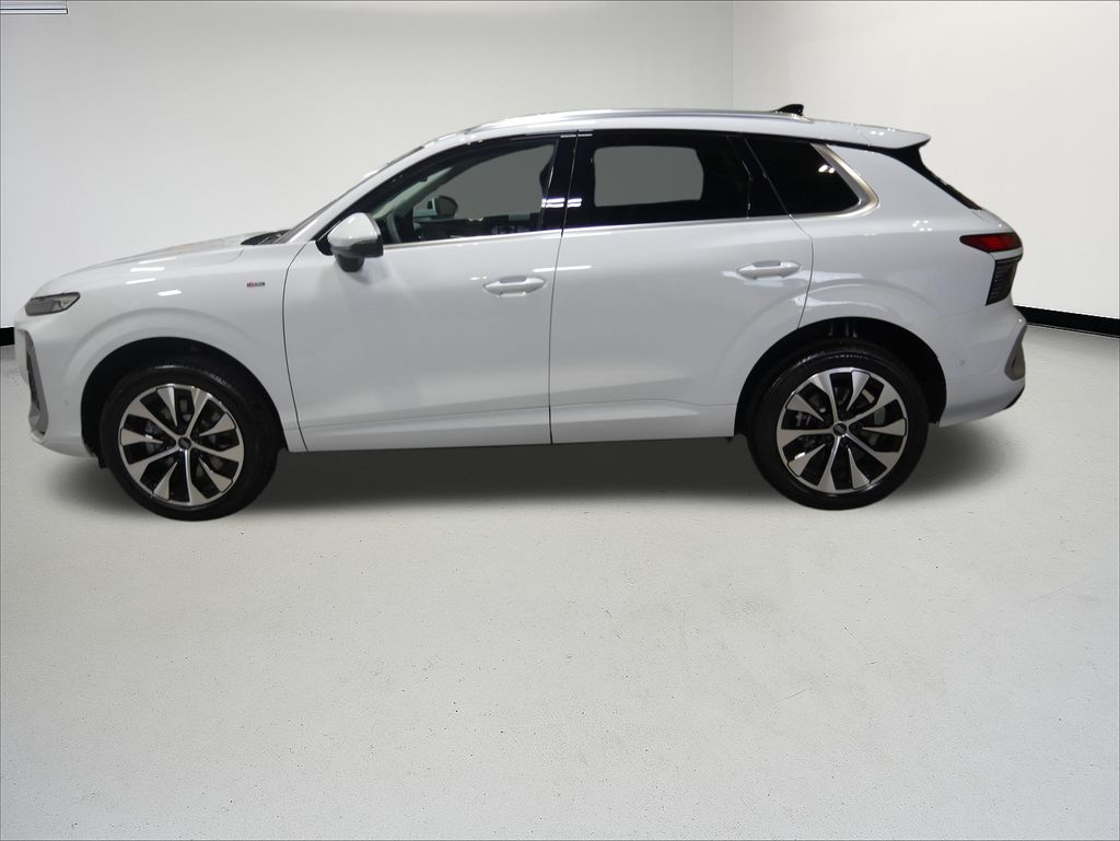 Thumbnail: 2026 Audi Q3 - 2