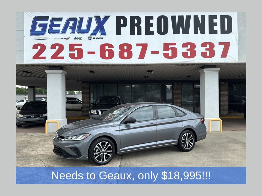 Gray 2025 Volkswagen Jetta Sedan Front-Wheel Drive 8-Speed Automatic