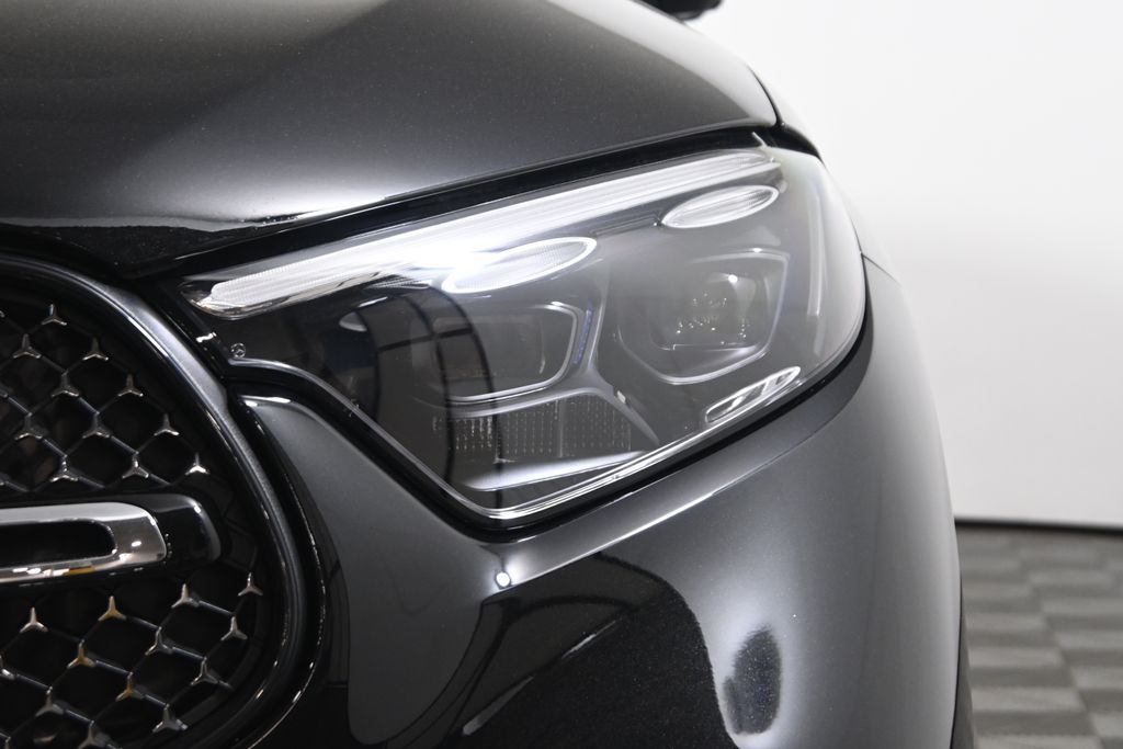 Thumbnail: 2026 Mercedes-Benz GLC - 11