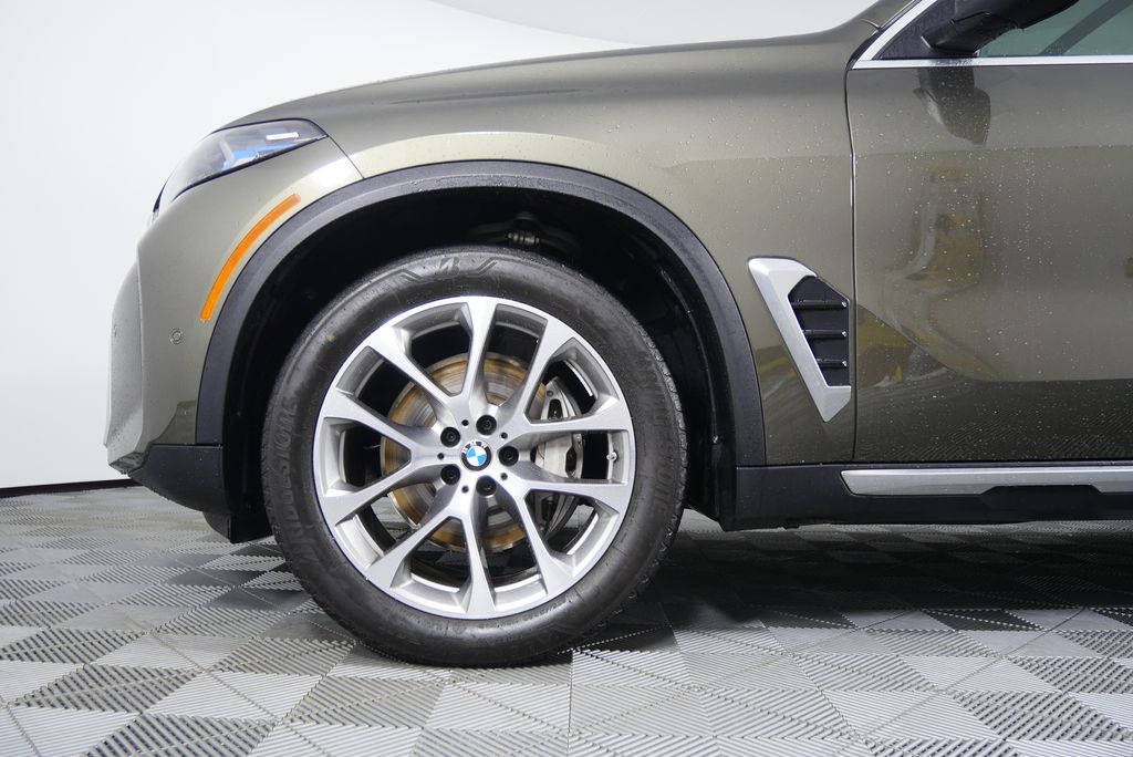 Thumbnail: 2024 BMW X5 - 7