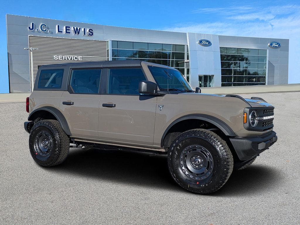 2025 Ford Bronco 