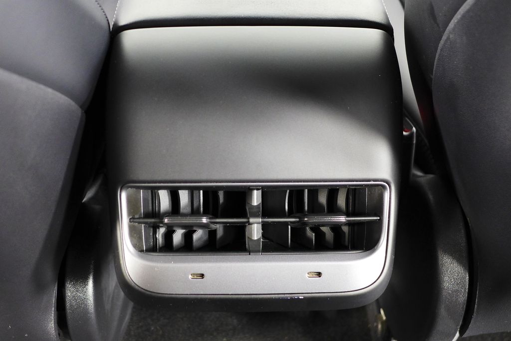 Thumbnail: 2021 Tesla Model 3 - 24