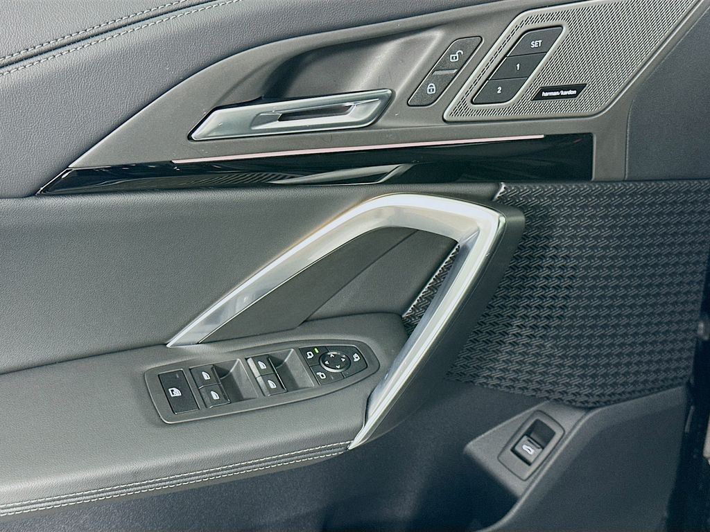 Thumbnail: 2026 BMW X1 - 20