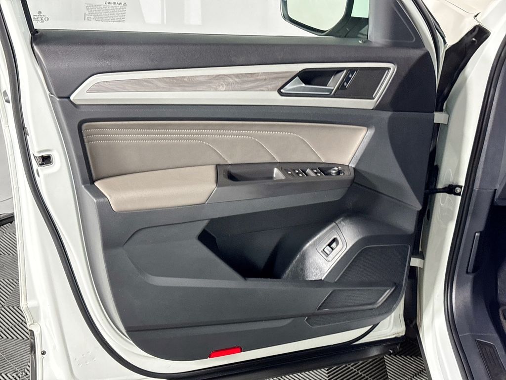 2023 Volkswagen Atlas Cross Sport 3.6L V6 SE w/Technology