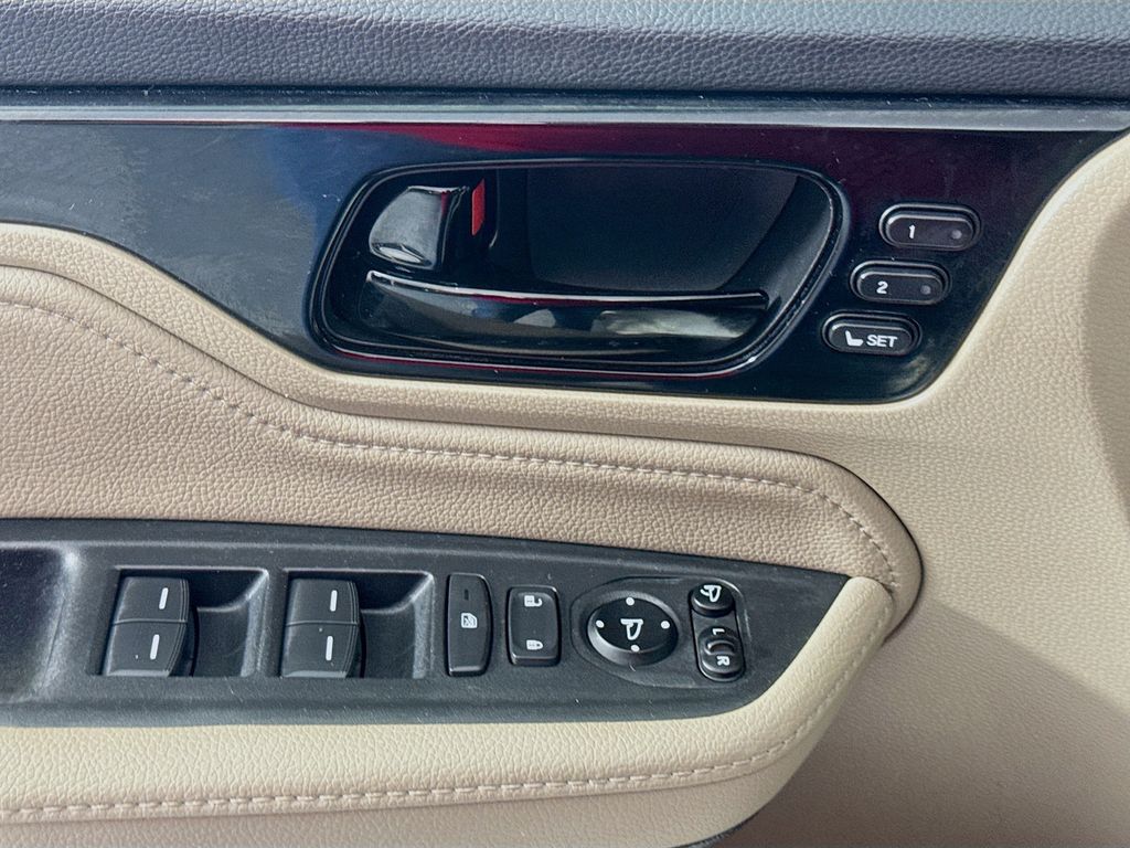 Used Car 2019 Honda Odyssey  Elite For Sale Under $30,000 In Austin, Texas