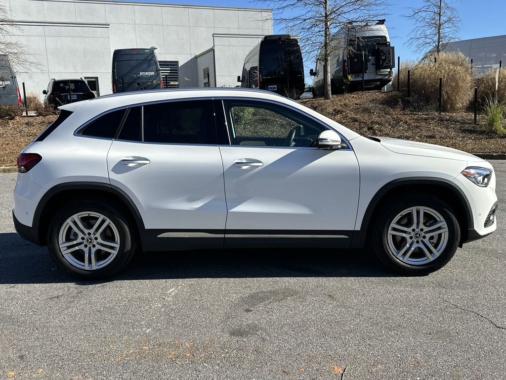 2022 Mercedes-Benz GLA GLA 250 9