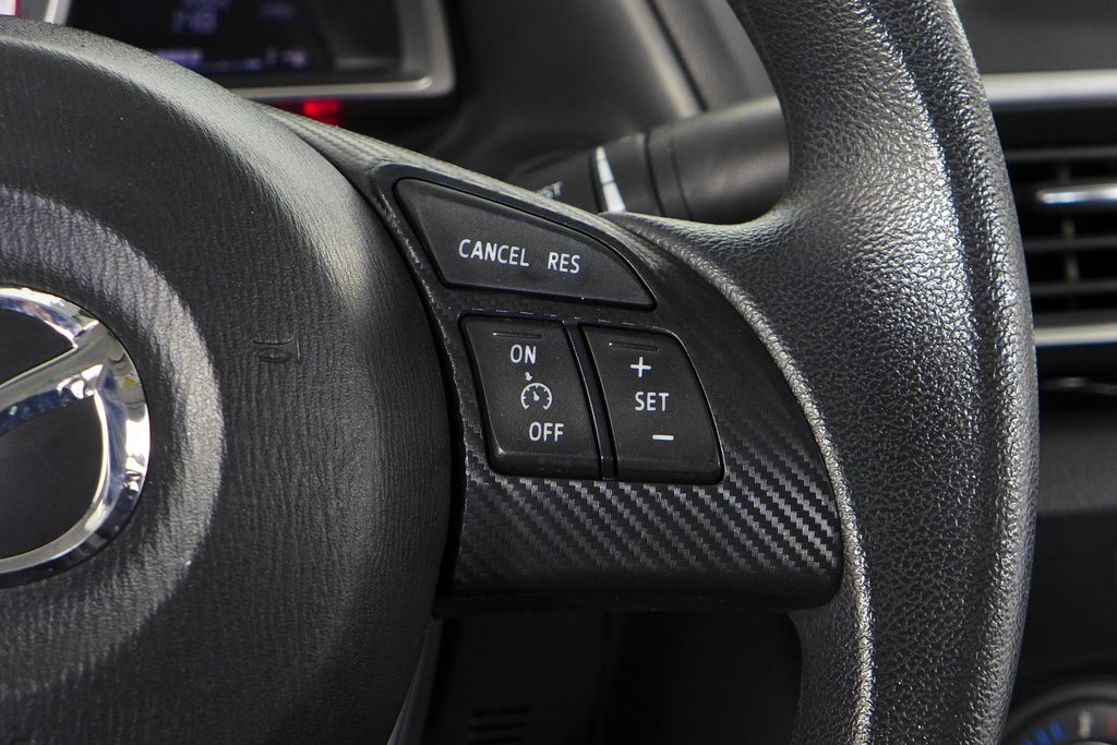 Thumbnail: 2016 Mazda Mazda3 - 27