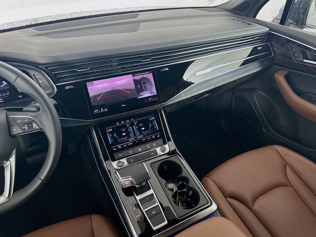 2023 Audi Q7 Premium Plus 24
