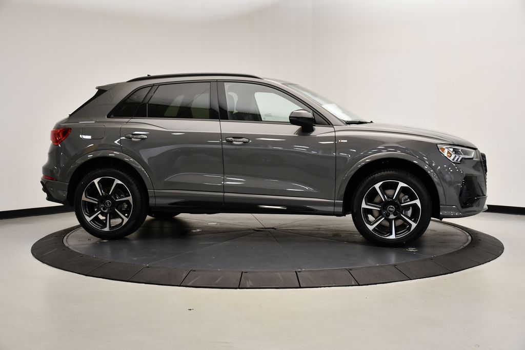 2025 Audi Q3  6