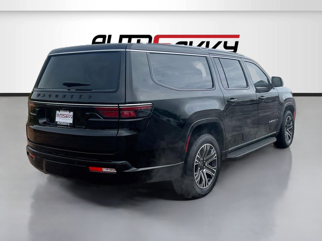 Used 2025 Black Jeep Base image 7