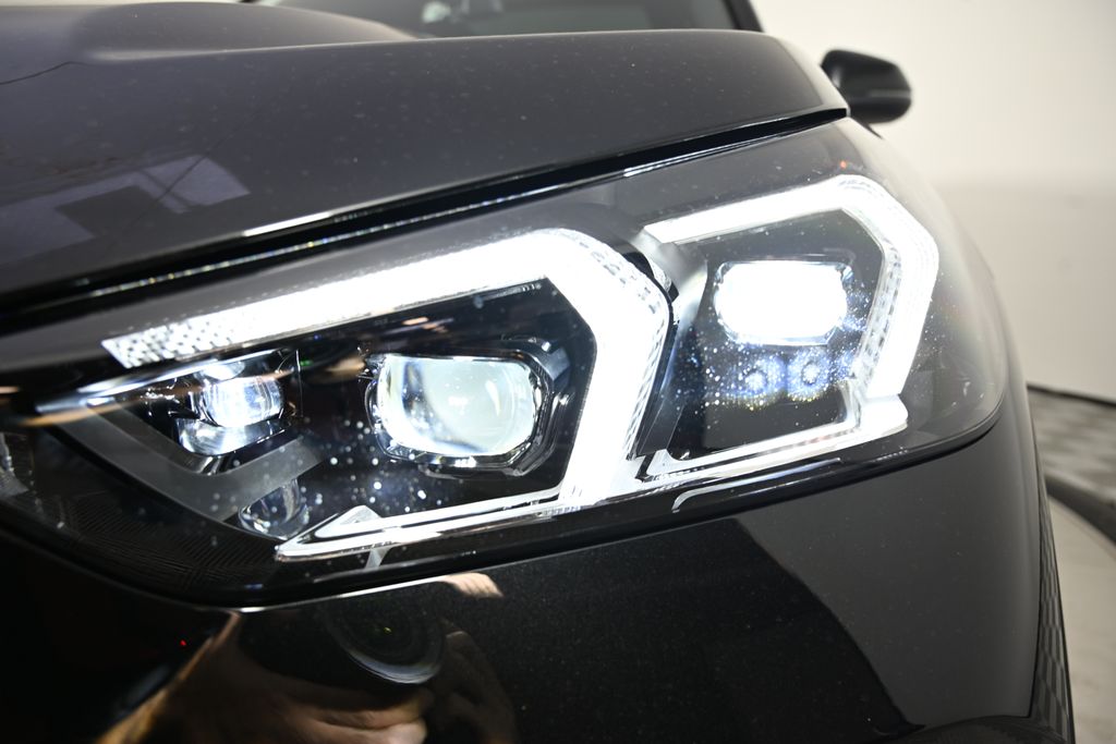 Thumbnail: 2025 BMW X1 - 9