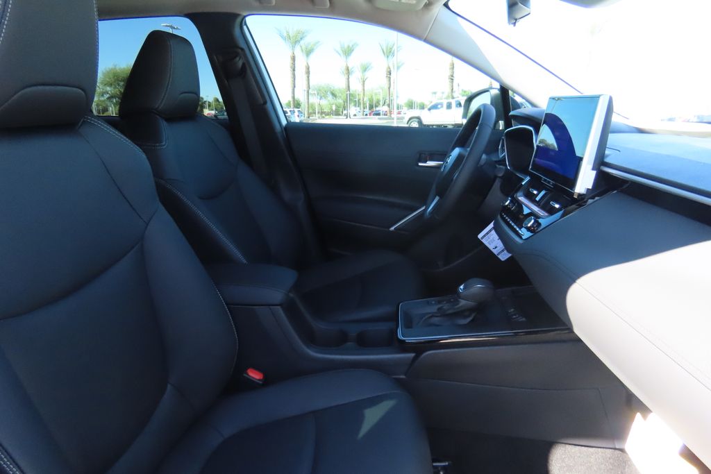 Thumbnail: 2026 Toyota Corolla Cross - 19