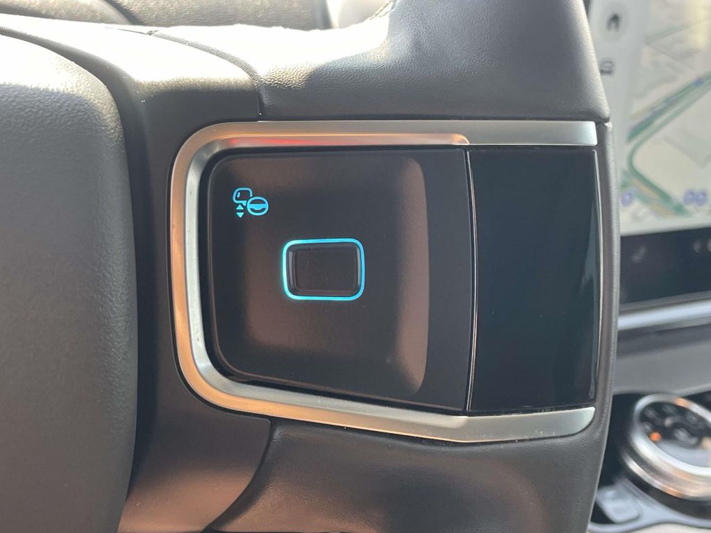 Used 2025 Ford Expedition Active 4D Sport Utility