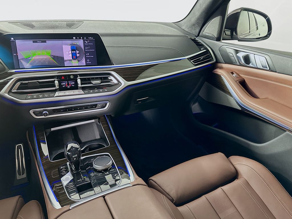 Thumbnail: 2020 BMW X7 - 24