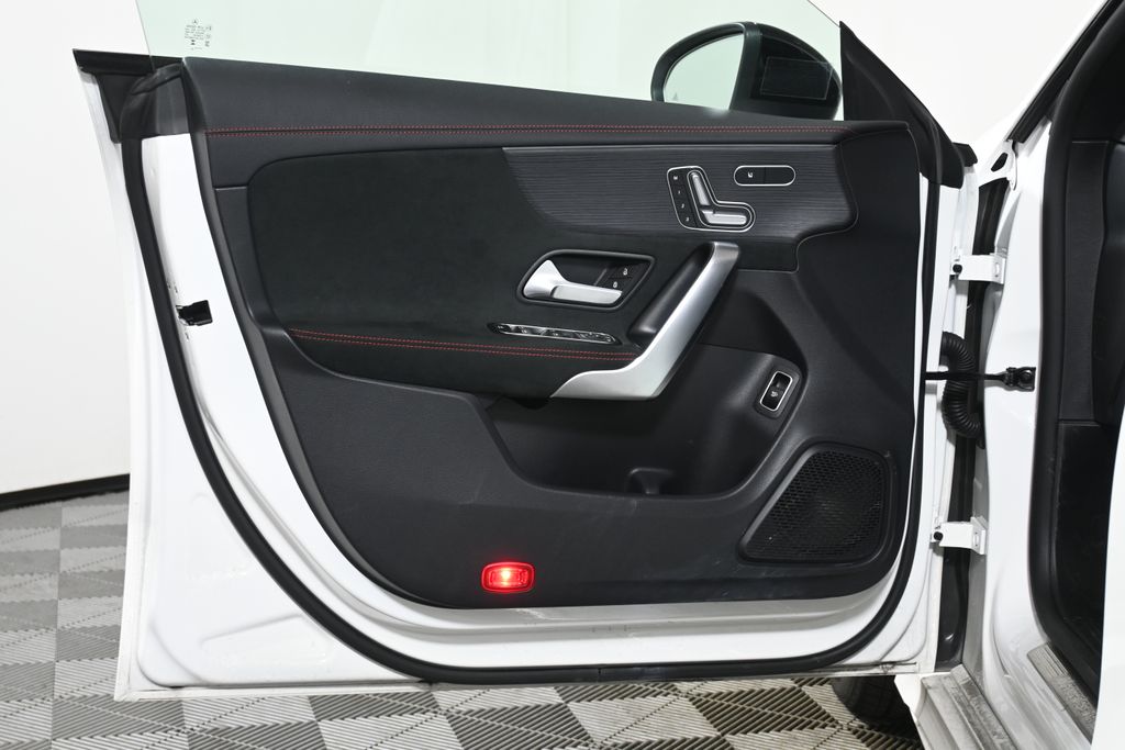 2023 Mercedes-Benz CLA 250 27