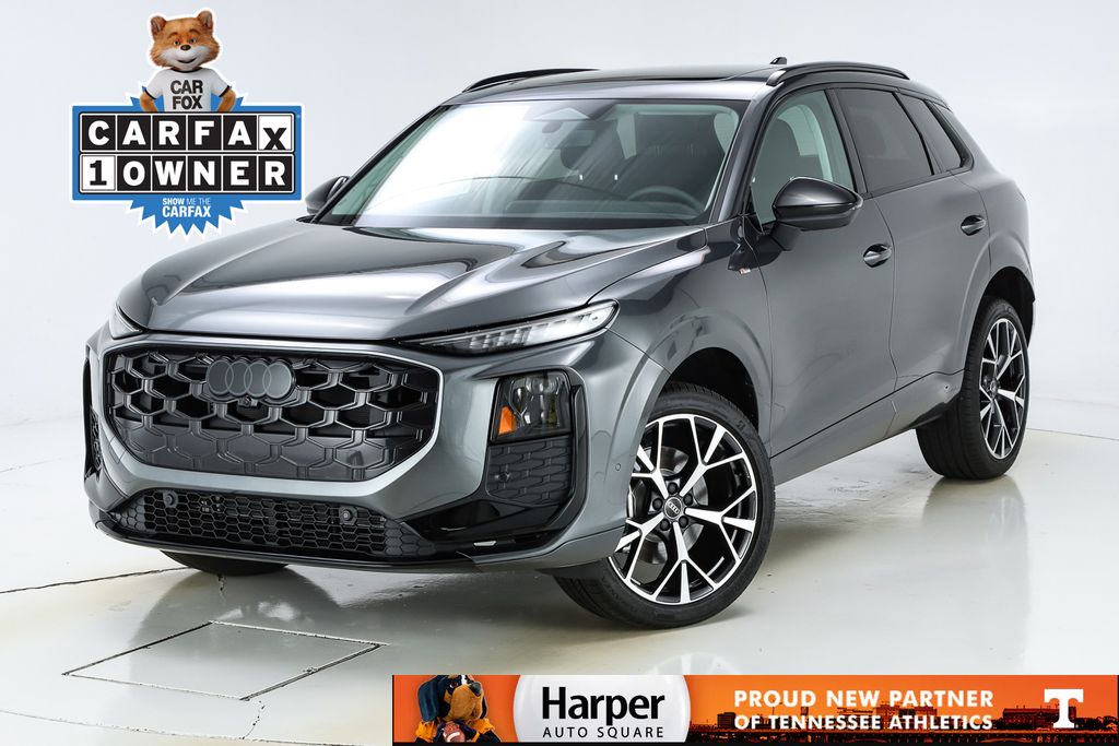 Daytona Gray Pearl Effect 2026 Audi Q3 SUV / Crossover All-Wheel Drive 7-Speed Automatic
