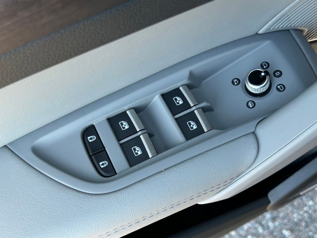 New 2025  Audi 45 S line Prestige image 73