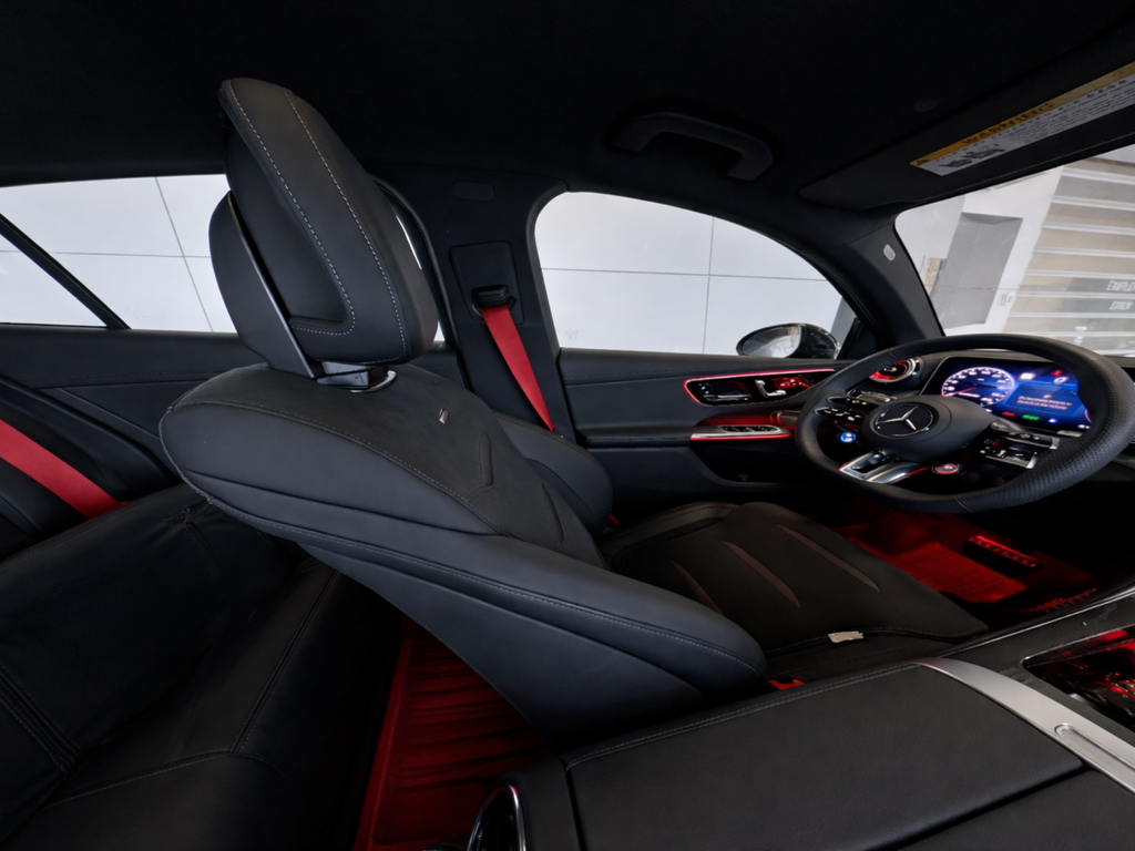 Thumbnail: 2025 Mercedes-Benz GLC - 10