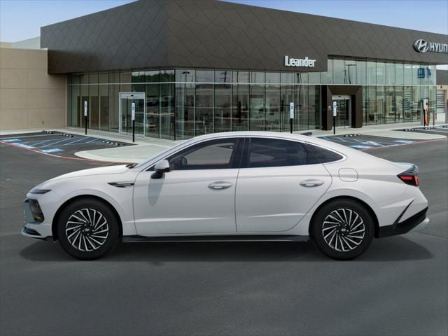 2025 Hyundai Sonata SEL 3