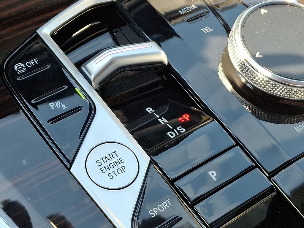 Thumbnail: 2026 BMW X5 - 7