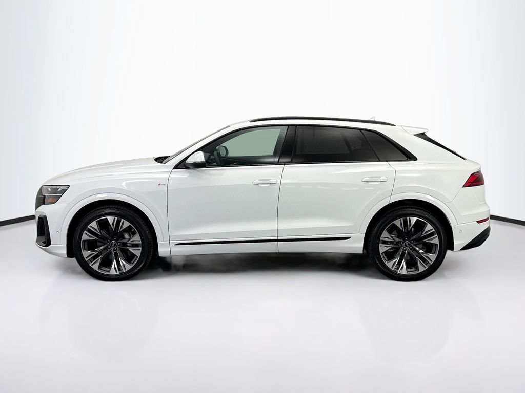 Thumbnail: 2026 Audi Q8 - 8
