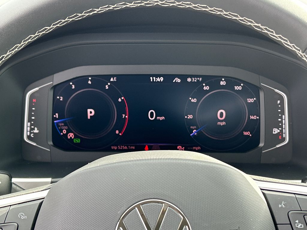 2023 Volkswagen Atlas 3.6L V6 SE w/Technology 30