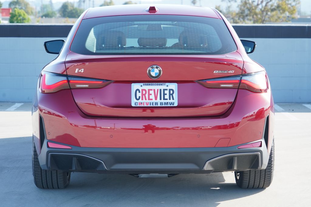 Thumbnail: 2026 BMW i4 - 6