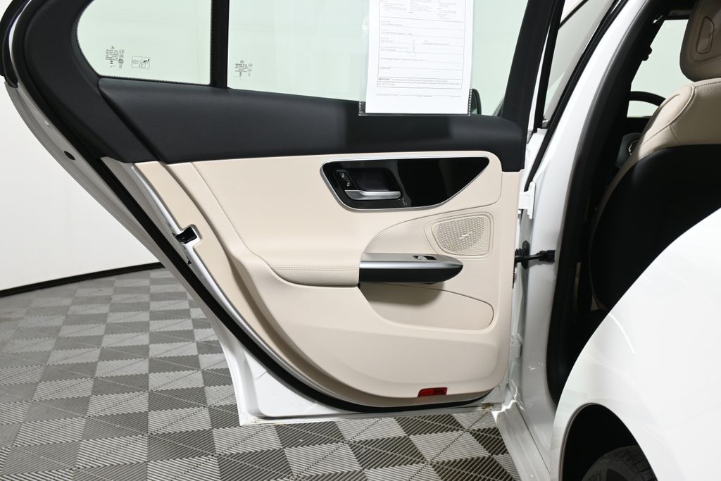 2025 Mercedes-Benz C-Class C 300 25