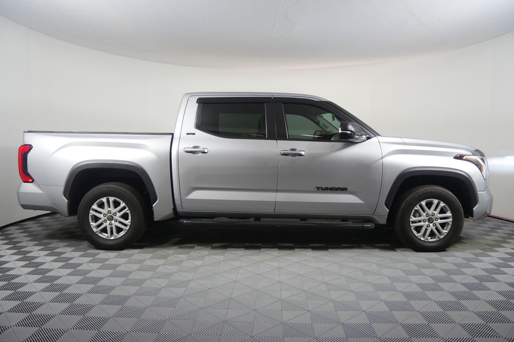 Thumbnail: 2024 Toyota Tundra - 2