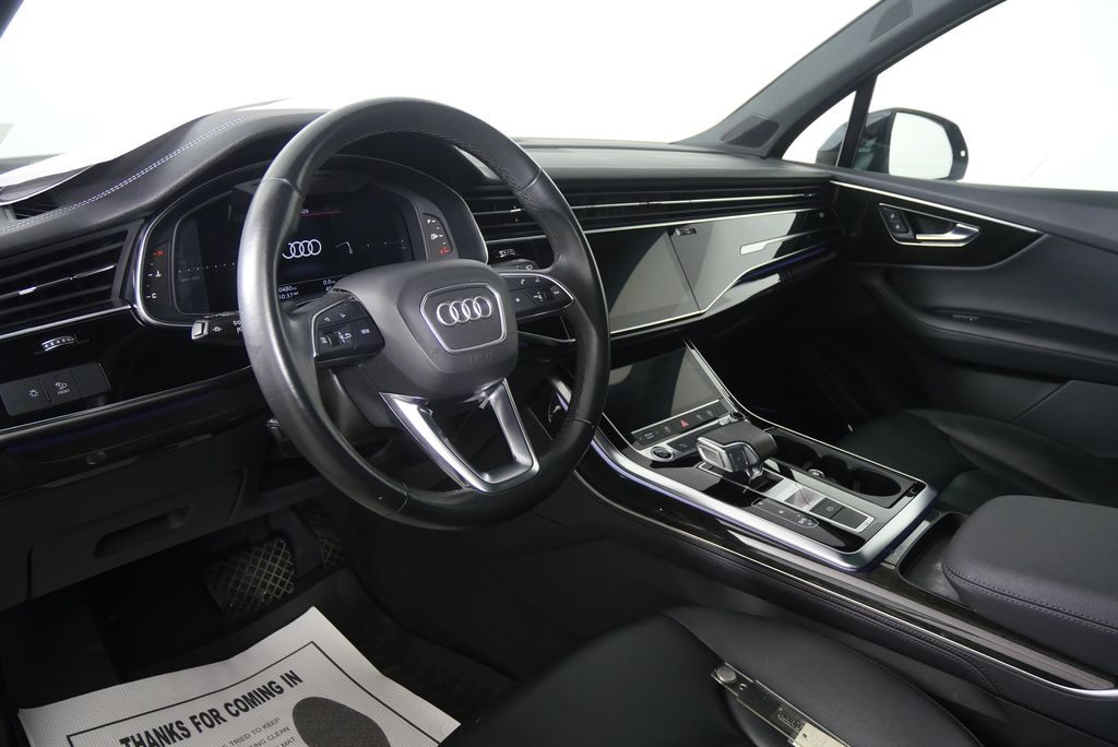 Thumbnail: 2023 Audi Q7 - 12