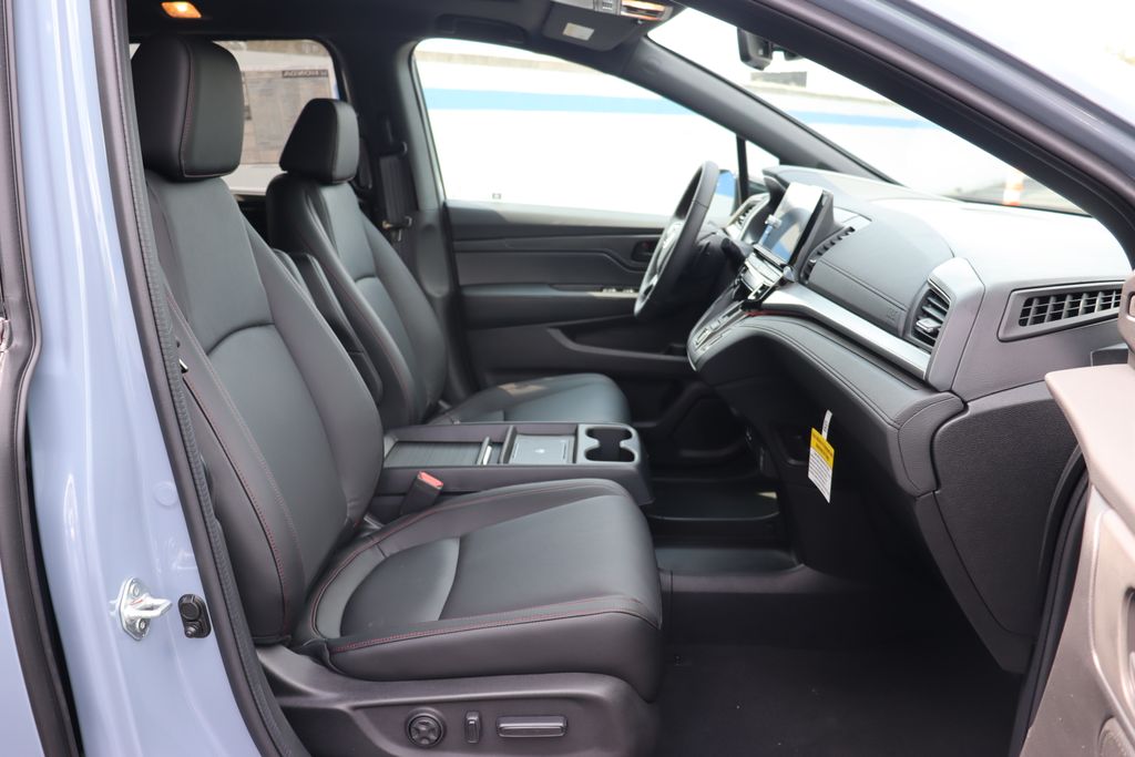 Thumbnail: 2027 Honda Odyssey - 21
