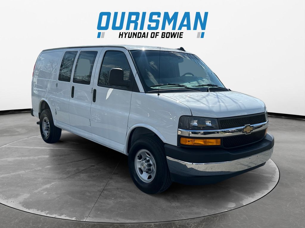 2024 Chevrolet Express Cargo 2500 RWD