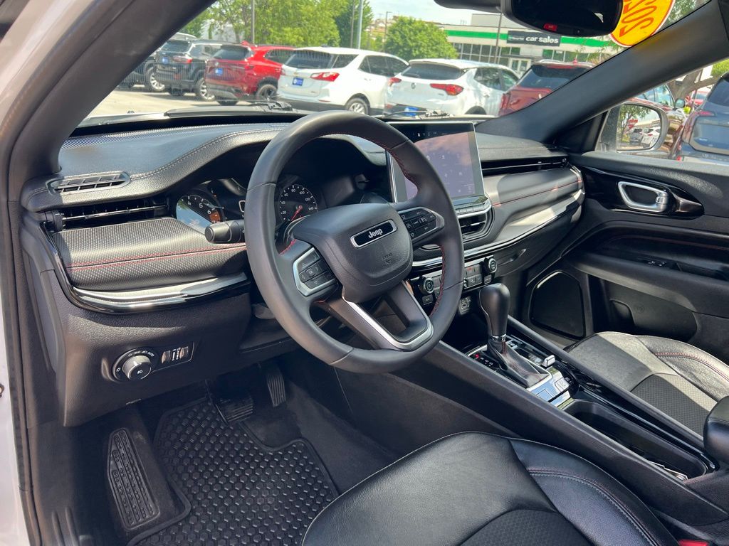 Used 2025 Jeep Compass SUV