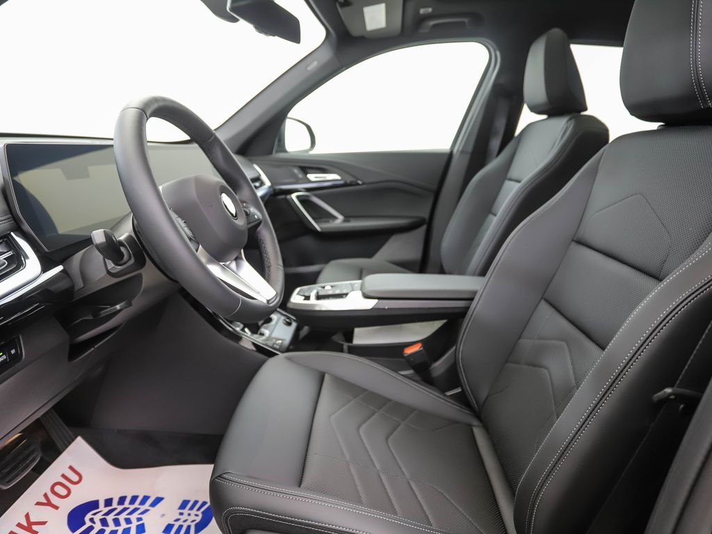 Thumbnail: 2026 BMW X1 - 11