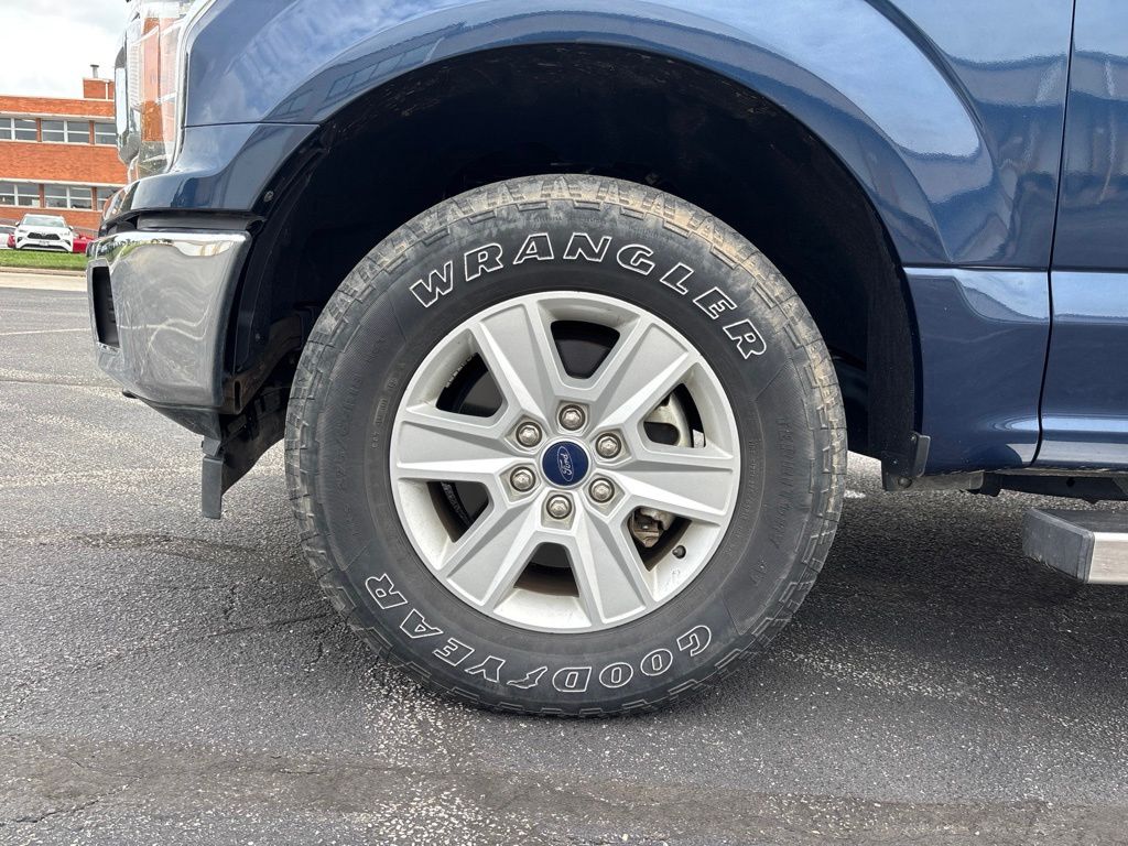 2020 Blue Ford F-150 XLT 4X4 Truck
