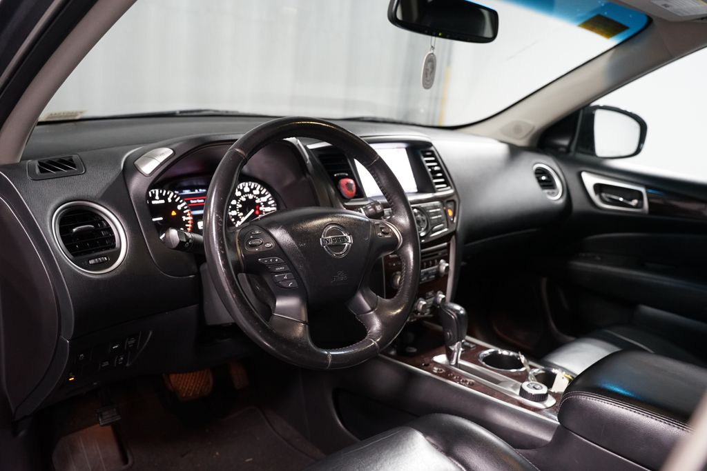 Thumbnail: 2015 Nissan Pathfinder - 7