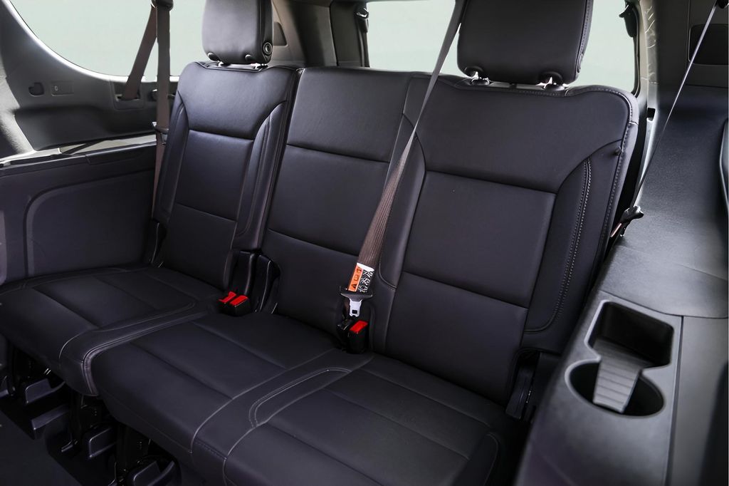 Used Car 2025 Chevrolet Suburban  Z71 For Sale Under $70,000 In Austin, Texas