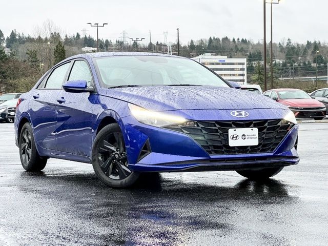 2023 Hyundai Elantra SEL FWD