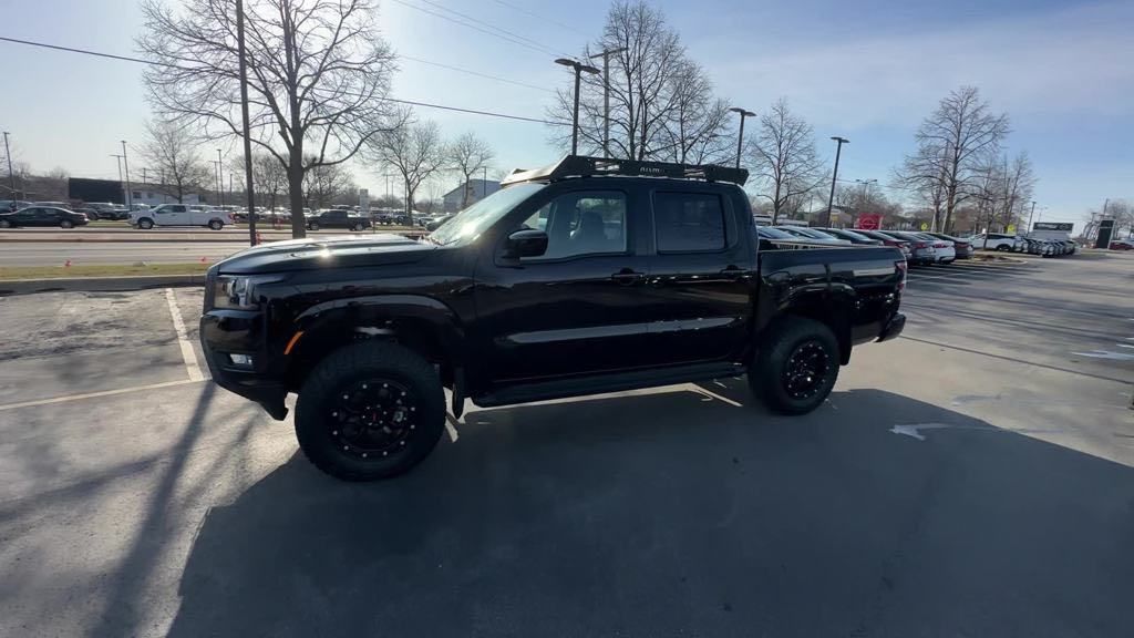 2025 Nissan Frontier SV photo