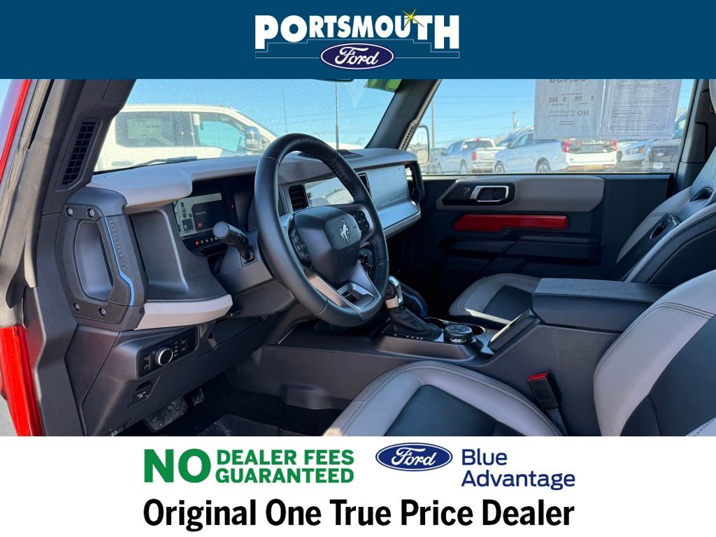 Hot Pepper Red Metallic Tinted Clearcoat 2024 Ford Bronco Wildtrak 2-Door 4WD SUV / Crossover Four-Wheel Drive Automatic