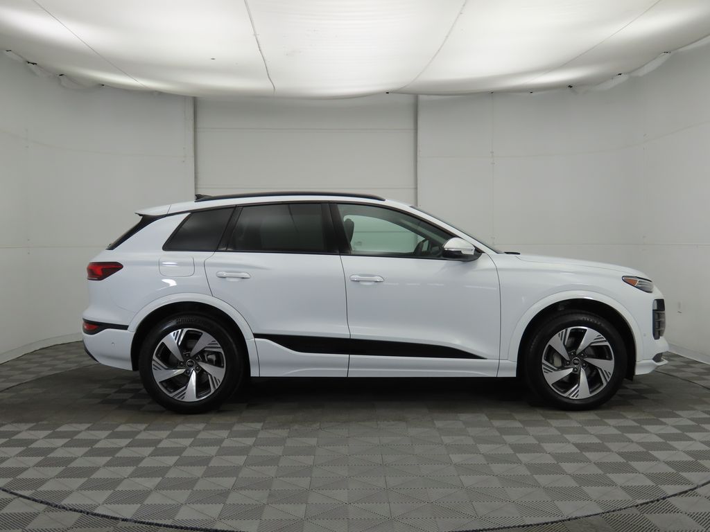 2025 Audi Q6 e-tron Premium 4