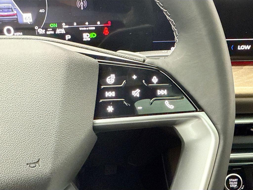 Thumbnail: 2025 Audi Q5 - 13