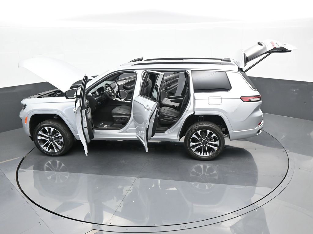 Used 2024 Silver Zynith Jeep Overland image 59