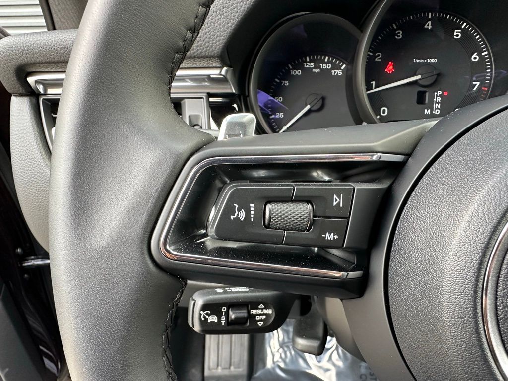 Thumbnail: 2026 Porsche Macan - 18