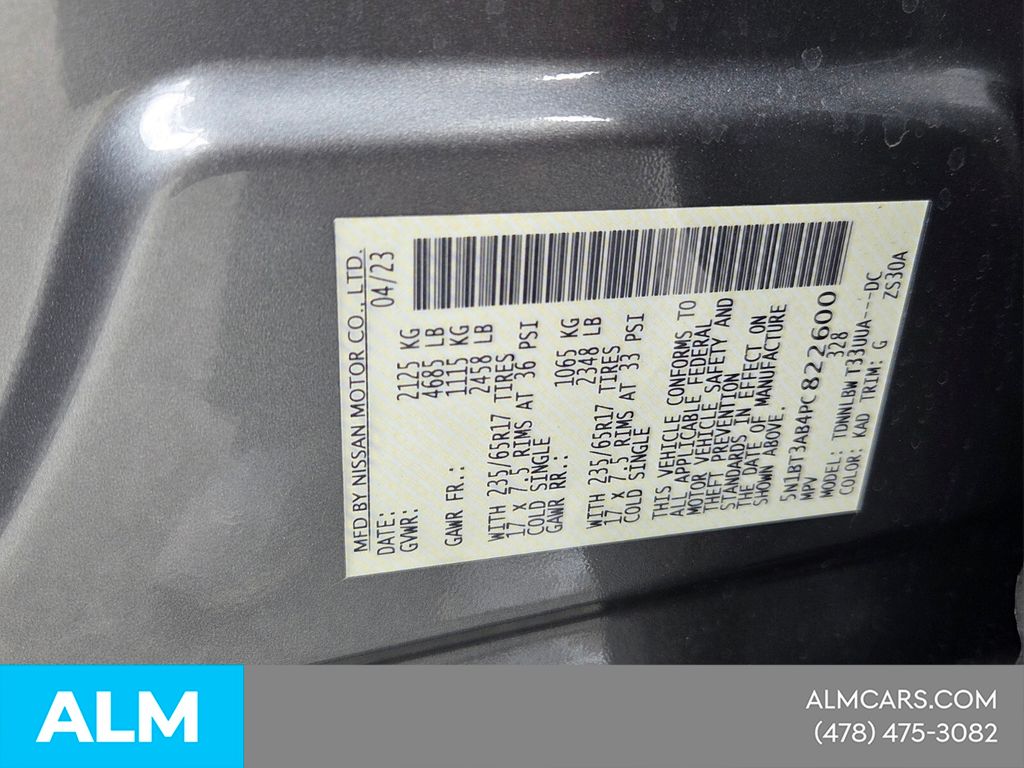 Used 2023 Gray Nissan S image 7