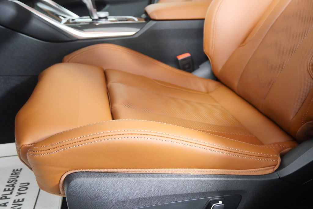 Thumbnail: 2026 BMW M3 - 11