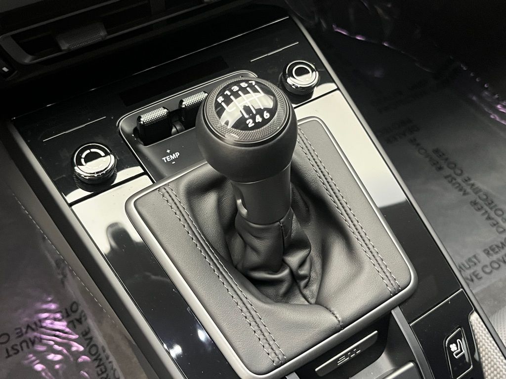 Thumbnail: 2024 Porsche 911 - 16