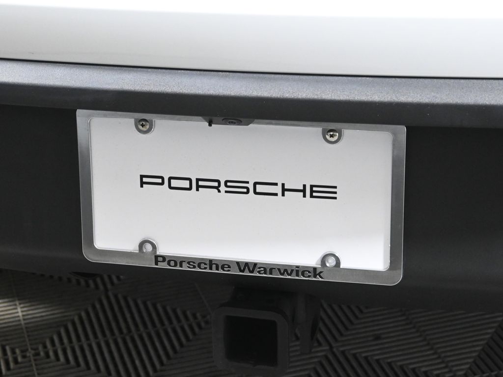 Thumbnail: 2025 Porsche Macan - 14