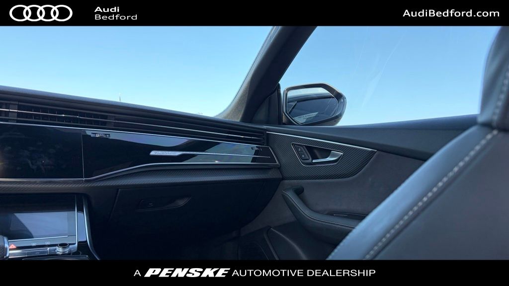 Thumbnail: 2025 Audi SQ8 - 26