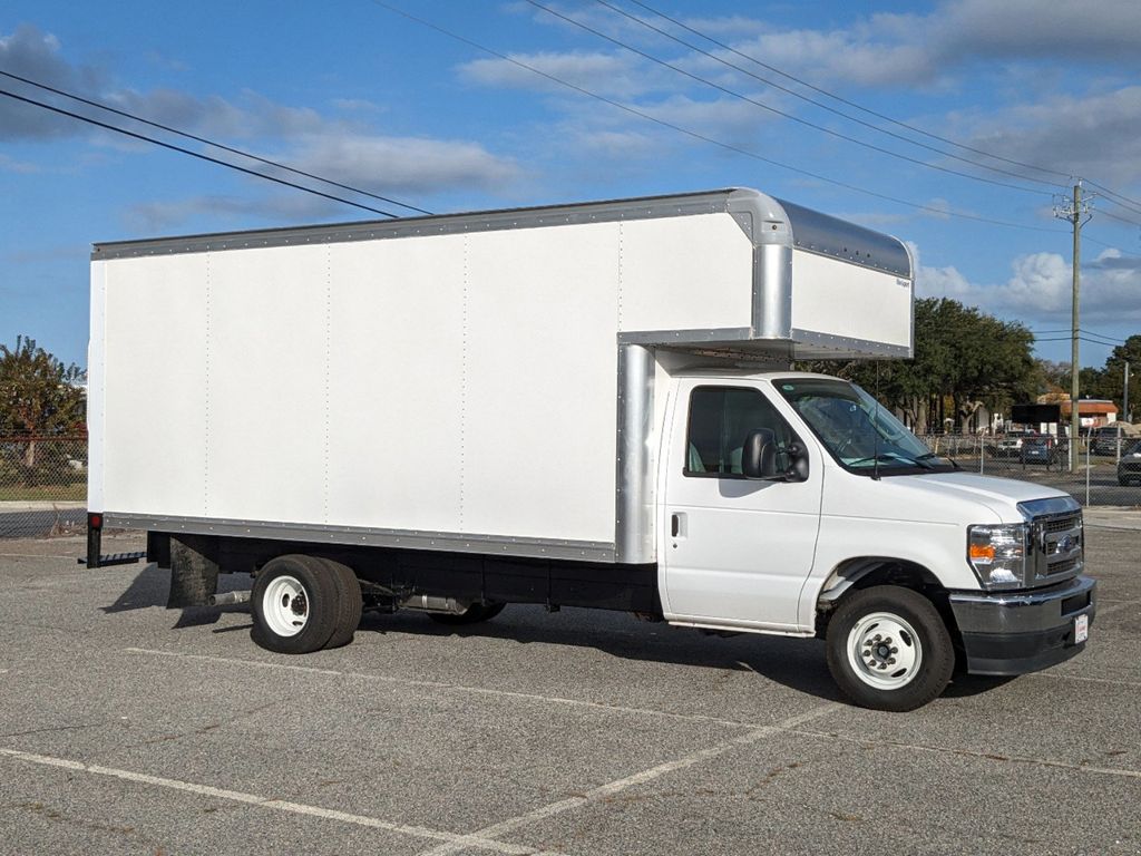 2024 Ford E-Series E-450 SD